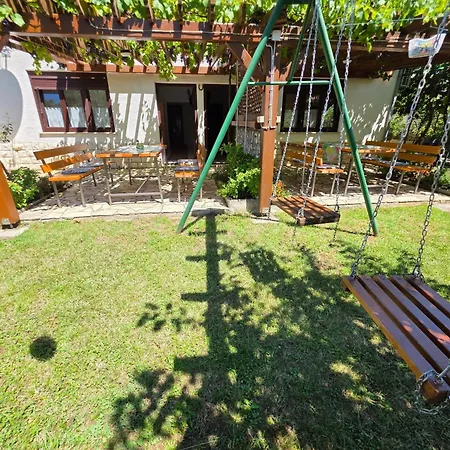 In Mit Grill- Terrasse Und Garten By Interhome Διαμέρισμα