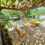 In Mit Grill- Terrasse Und Garten By Interhome Apartament