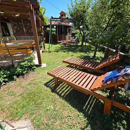 In Mit Grill- Terrasse Und Garten By Interhome